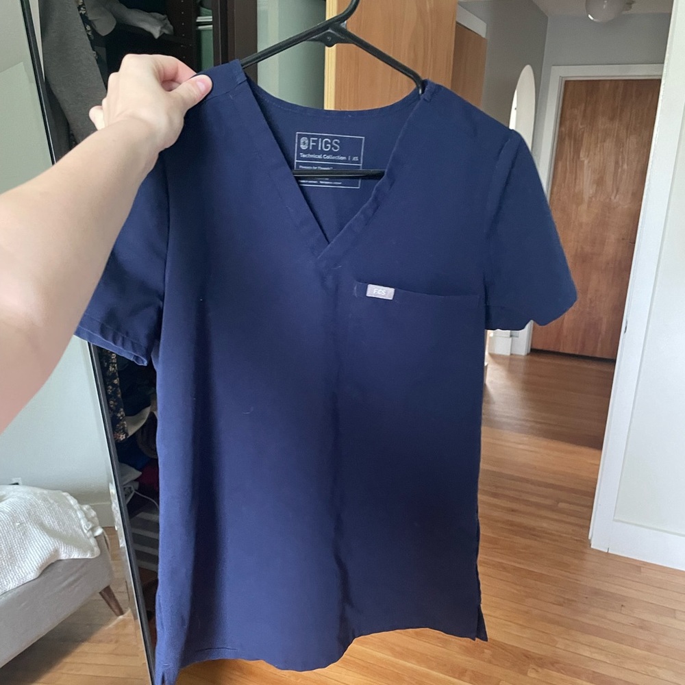 Figs Catarina scrub top